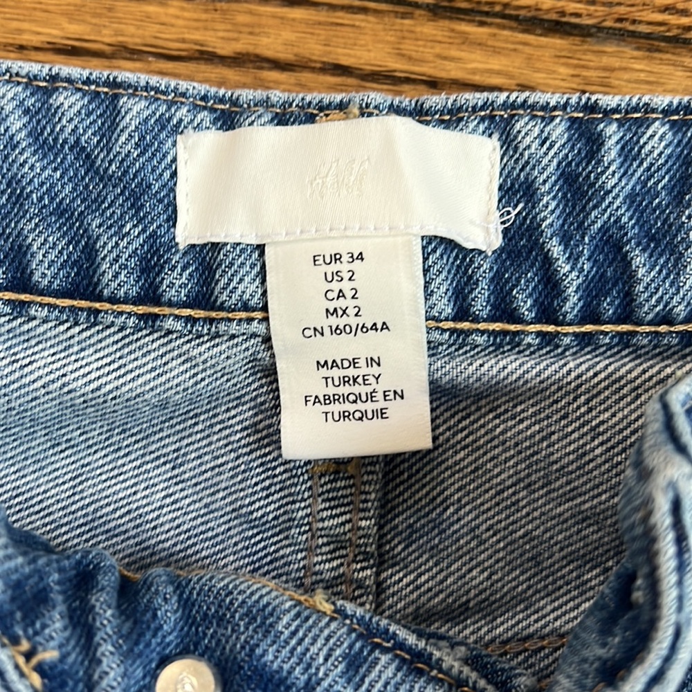 High Rise Mom Jeans - Picture 3 of 5
